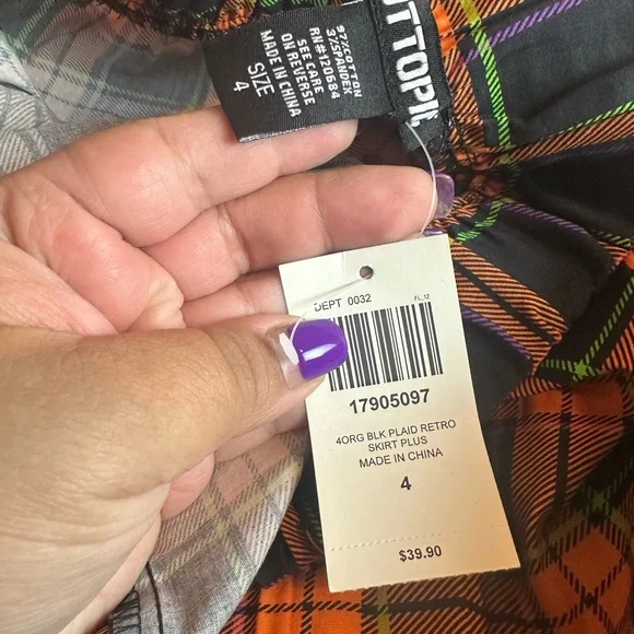 Vibrant Checkered Midi Skirt in Orange and Black - Picture 4 of 4